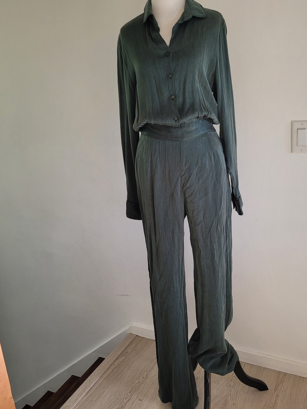 Karina Grimaldi Brighton Solid Jumpsuit NWT - Picture 4 of 12
